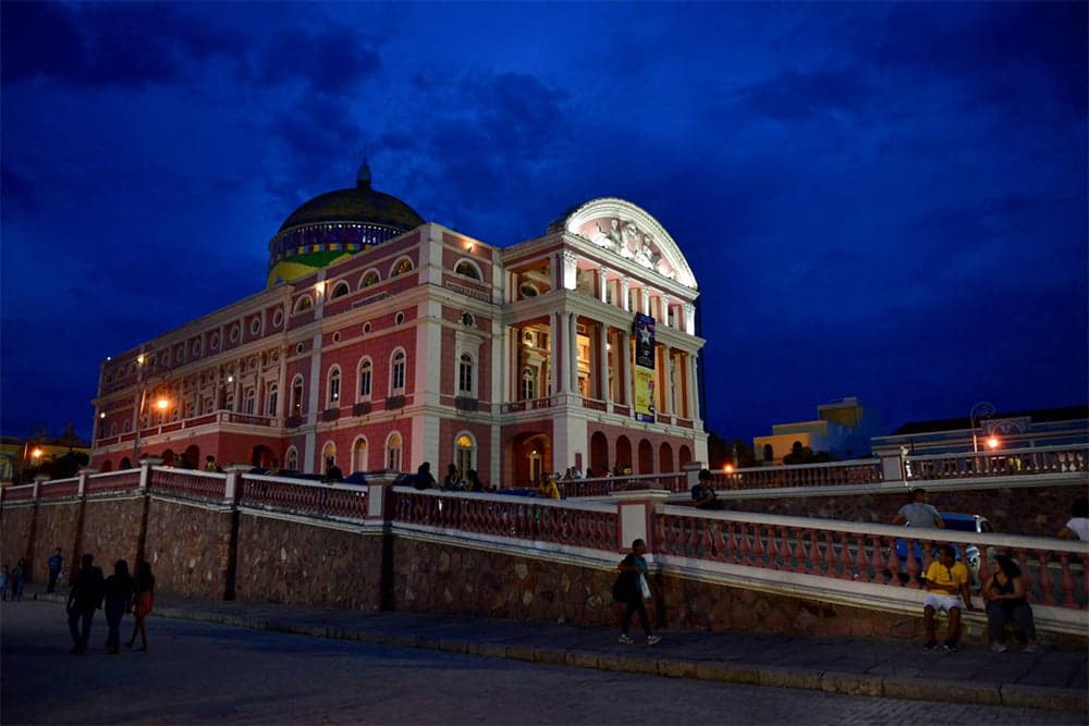 Festival Olhar do Norte terá exibição de filmes no Teatro Amazonas