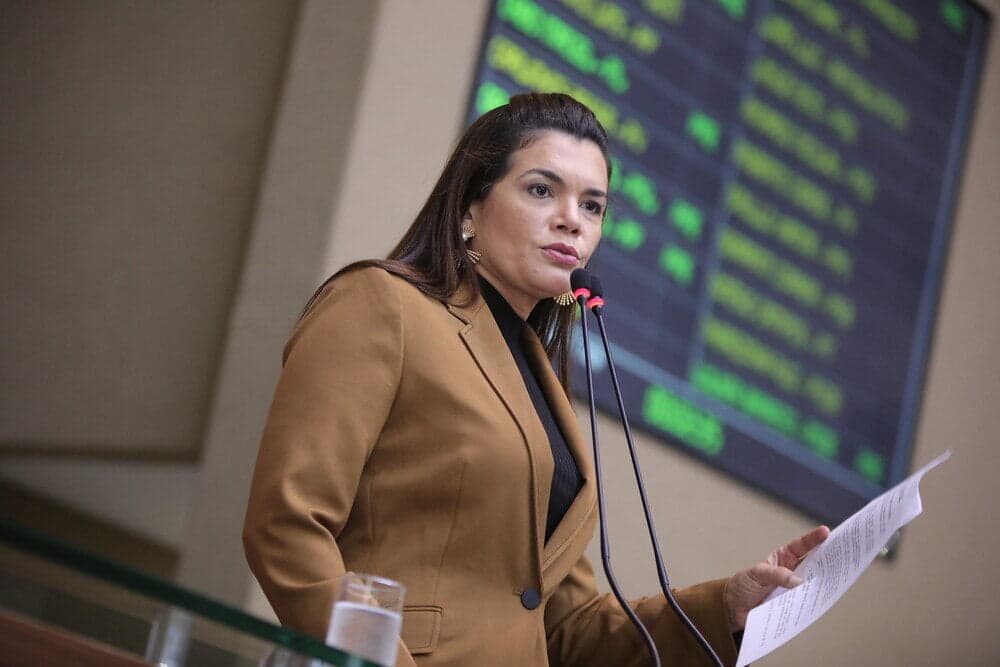 Sindicatos de policiais divulgam nota de repúdio contra deputada Campêlo: “Cerceou direito de fala”