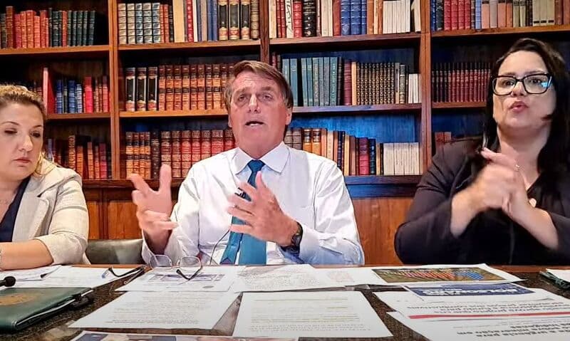 “Se a Câmara aprovar, assino a qualquer hora”, diz Bolsonaro sobre medida que altera cobrança de ICMS