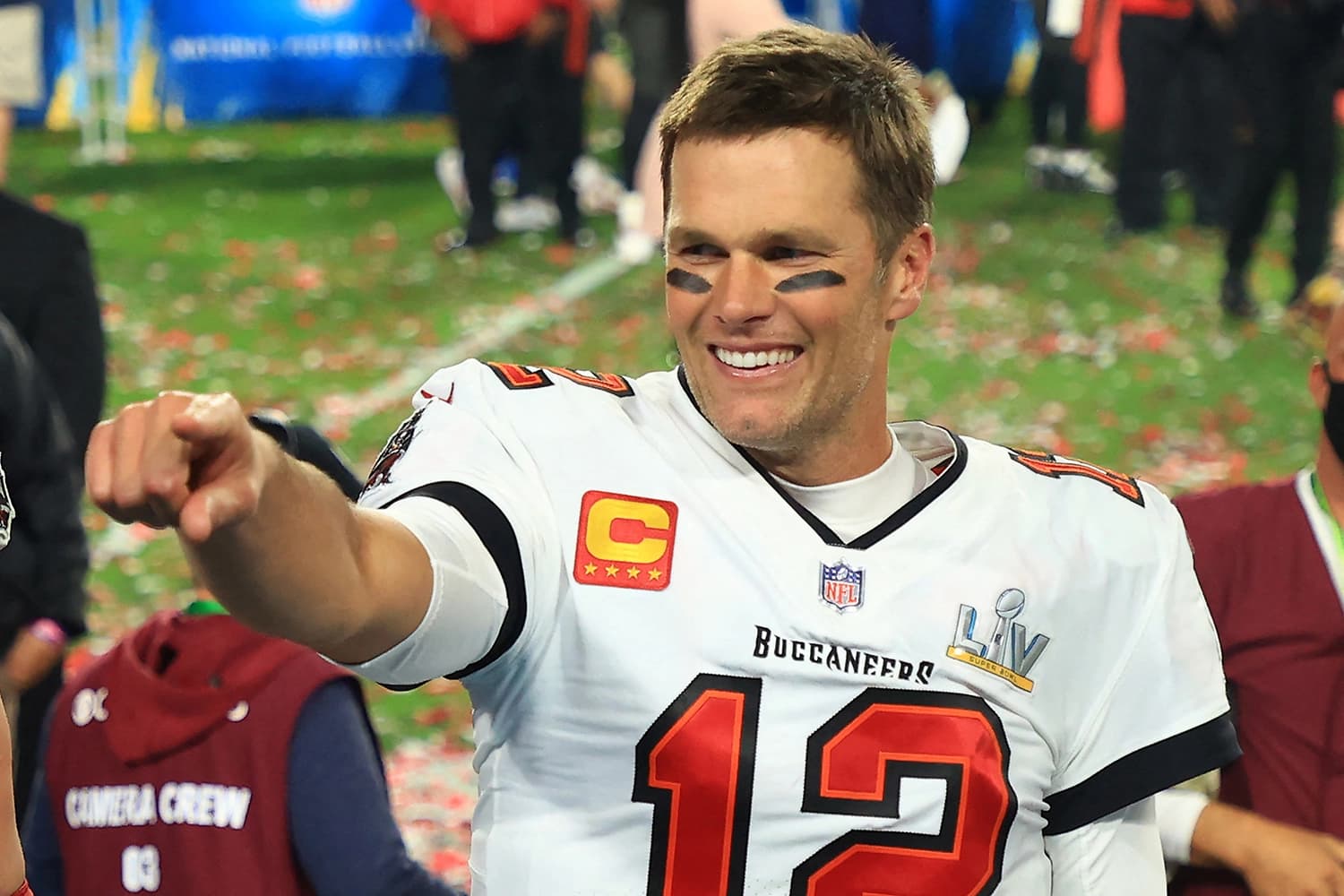 Voltou atrás! Tom Brady desiste da aposentadoria e seguirá jogando na NFL