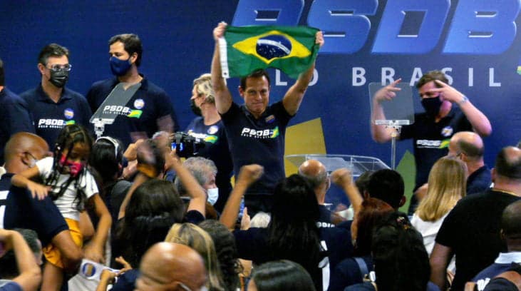PSDB decide convocar nova reunião com presença de Doria
