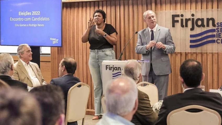 Ciro Gomes causa polêmica com fala comparando empresários com favela