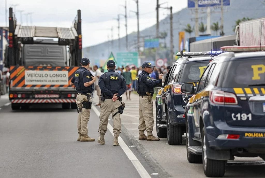 Moraes autoriza PMs a prender e multar manifestantes em estradas