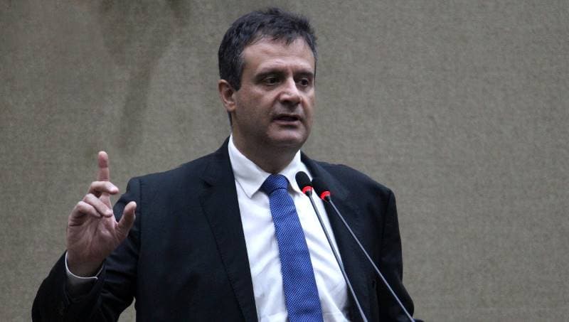 Atuação de Marcelo Serafim dispara em número de propostas, mas encontra entraves para aprovação