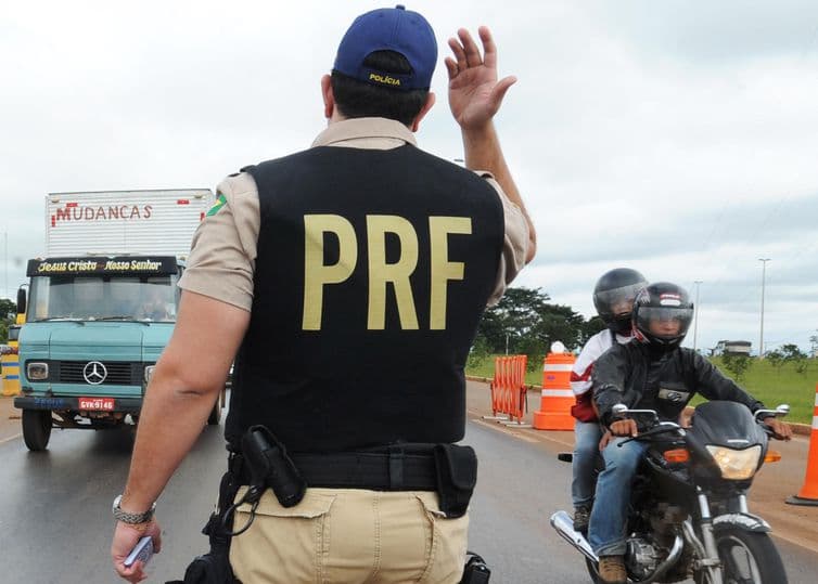 PRF aplicou 7 mil multas e prendeu 65 por manifestações