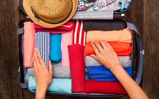 Viajar sem bagagem: companhia aérea lança plataforma de aluguel de roupas