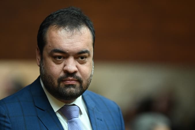 Comissão da Câmara pede prisão preventiva do governador do Rio após megaoperação