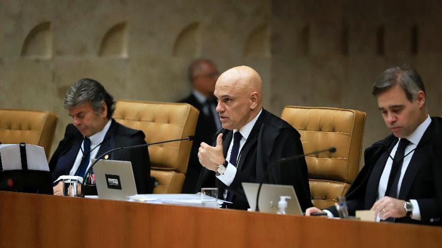 Após ordem de Moraes, Receita Federal apura vazamento de dados de ministros e familiares