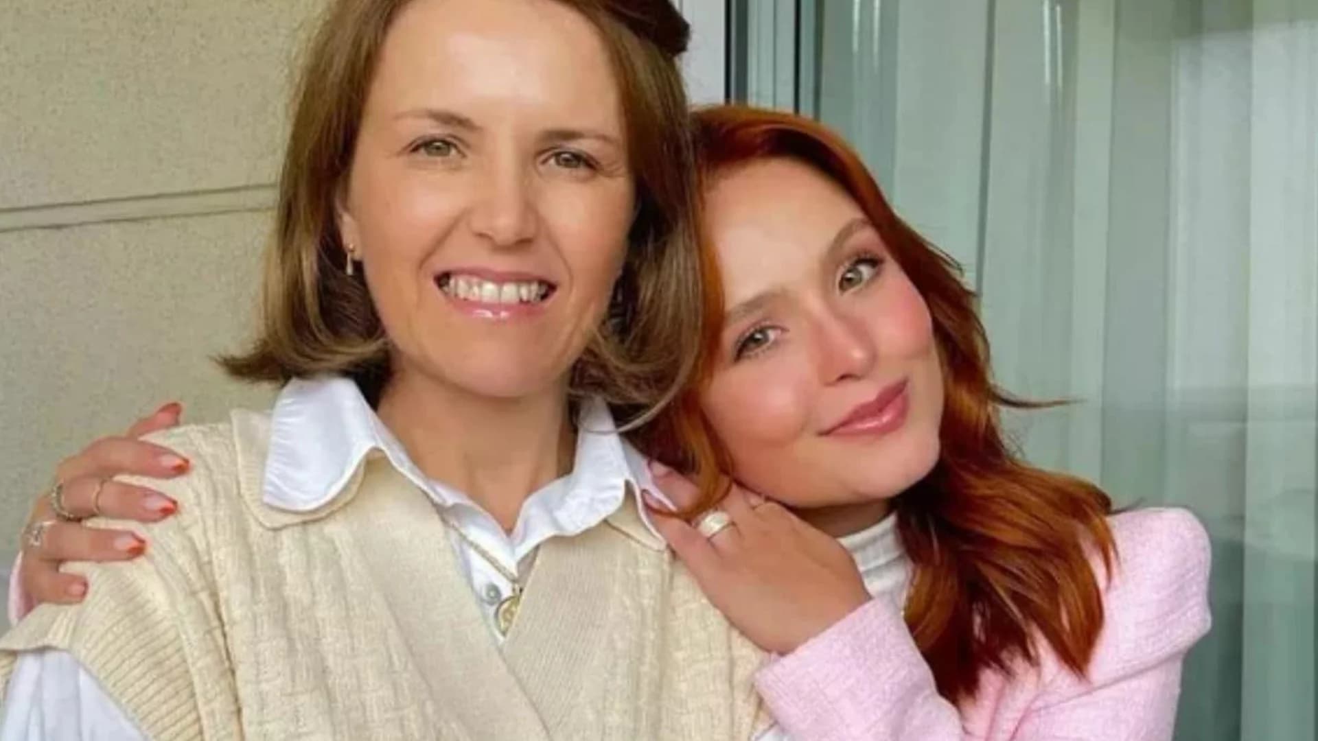 Silvana Taques, mãe de Larissa Manoela, é indiciada por racismo religioso