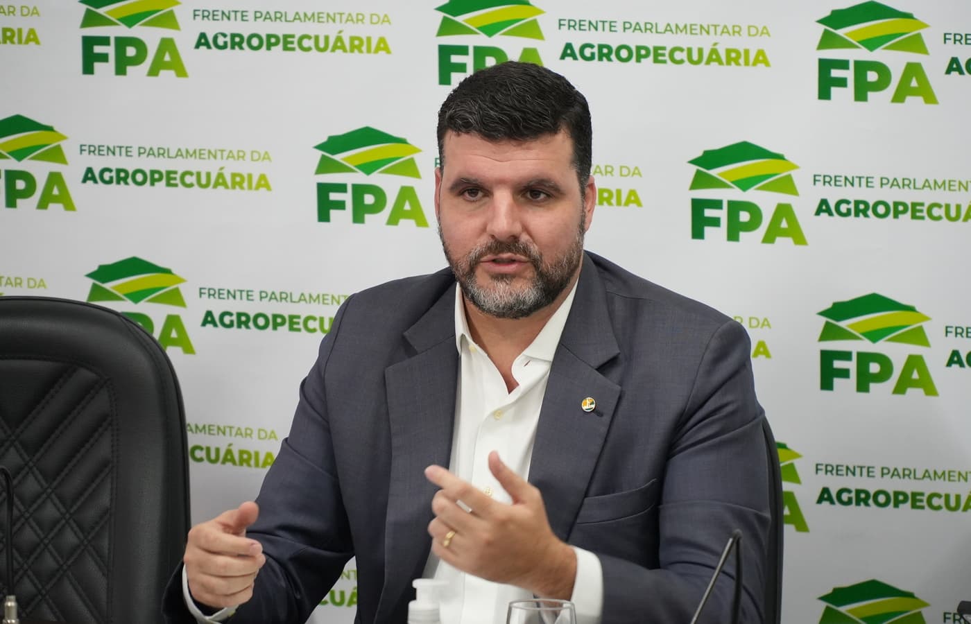 Ruralistas articulam derrubar veto de Lula sobre lei dos agrotóxicos