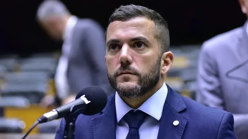 “Bom dia, meu líder”: Conversa aponta ligação entre Jordy e organizador do 8/1, diz PGR