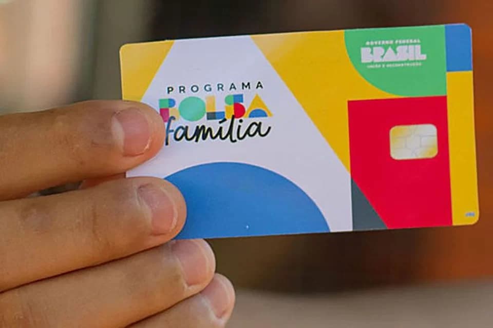 Após ‘pente-fino’, governo bloqueia 8,4 milhões do Bolsa Família