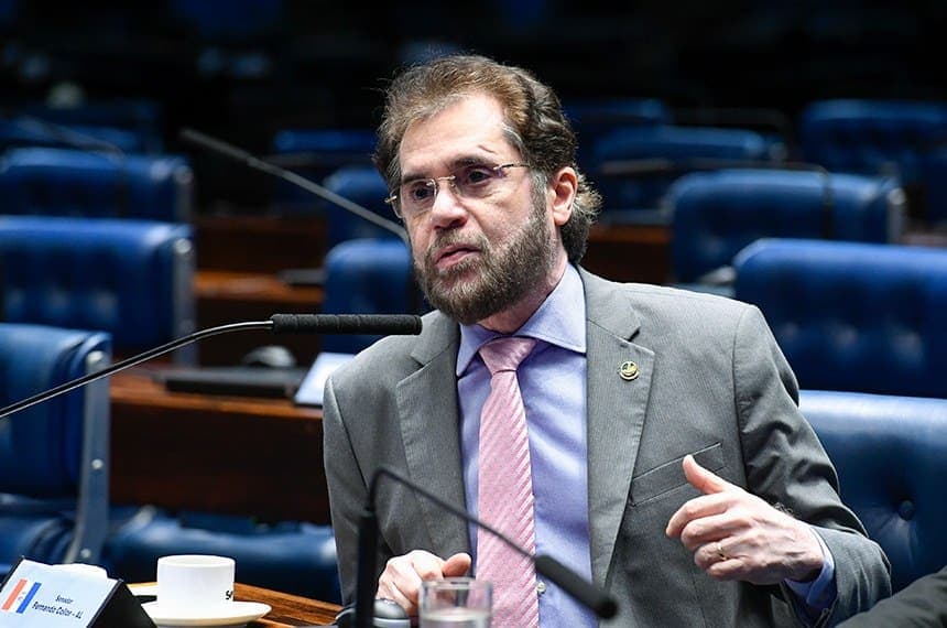 Senador diz que Ibama tenta impedir indígenas de produzir o próprio alimento