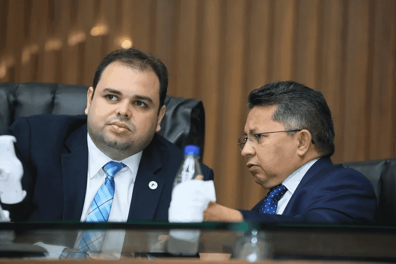 Ala do PT, ligada a Sinésio Campos, faz movimentação para apoiar Roberto Cidade à Prefeitura de Manaus
