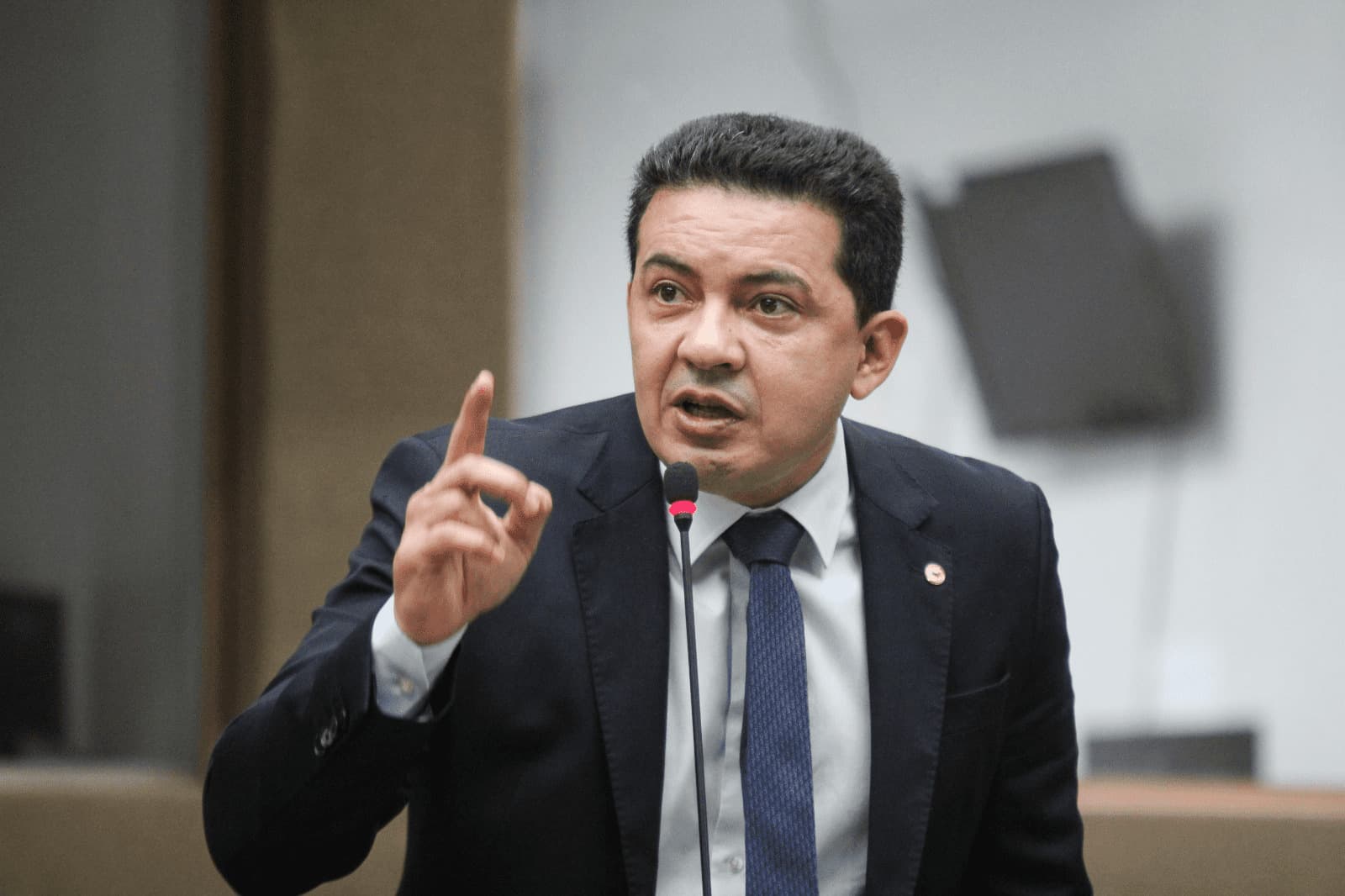 Deputado Péricles aponta ‘distorções na interpretação da Lei’ em processo no STF sobre restrição de Crianças em eventos LGBT+ no AM