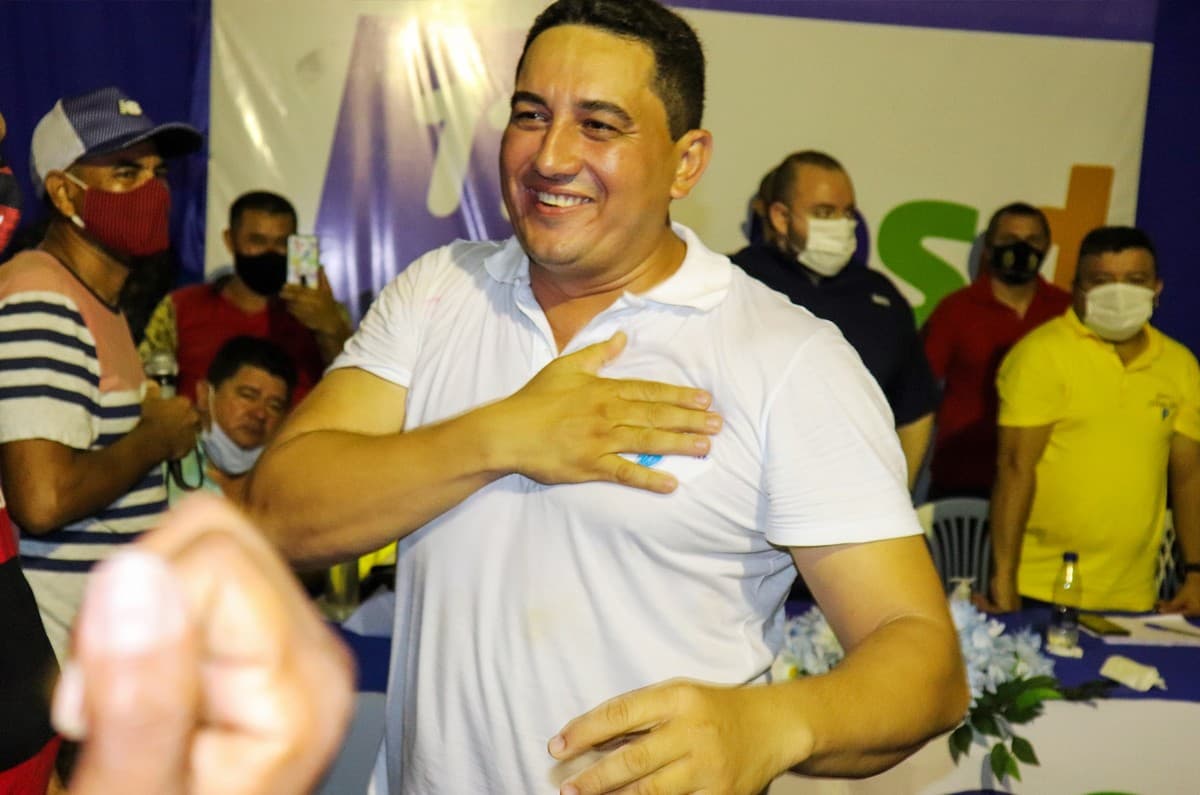 Justiça federal revoga prisão de Simão Peixoto e determina retorno à prefeitura de Borba