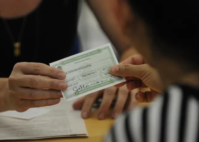 Quer disputar as eleições de 2024? Saiba até quando você pode se filiar a um partido
