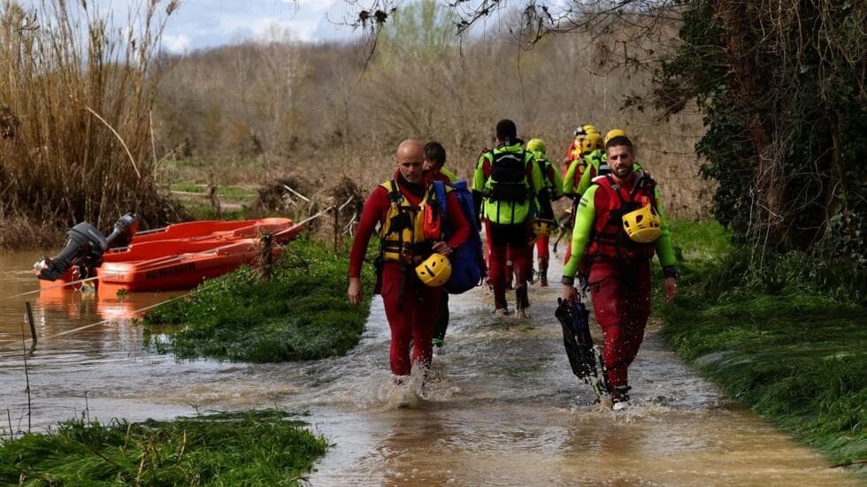 VÍDEOS: Inundações causam ao menos três mortes na França