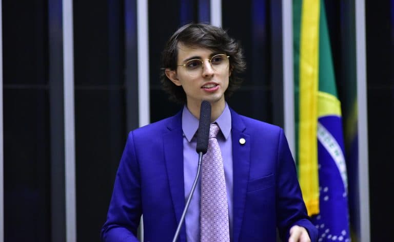 Amom é nomeado membro titular na comissão de Saúde da Câmara