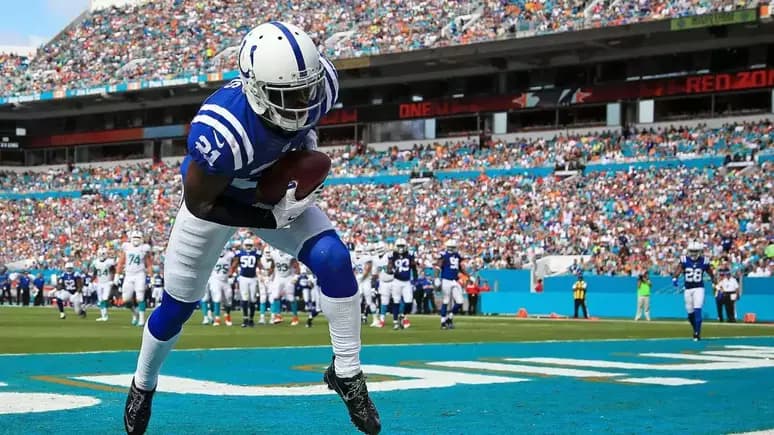 Com 35 anos, ex-astro da NFL é encontrado morto na casa da avó, nos Estados Unidos