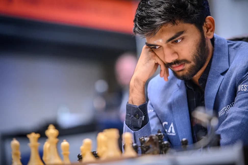 Indiano de 17 anos faz história no xadrez e vai enfrentar o campeão mundial