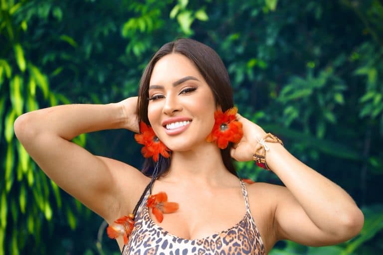 Festa da Cunhã: Após cumprir agenda do BBB24, Isabelle segue em trio elétrico pelas ruas de Manaus