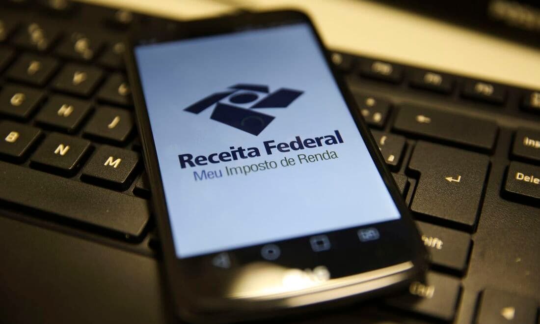 Senado aprova isenção de IR para quem ganha até dois salários mínimos