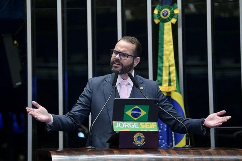 TSE pede mais provas em processo que pode cassar senador Jorge Seif (PL-SC)