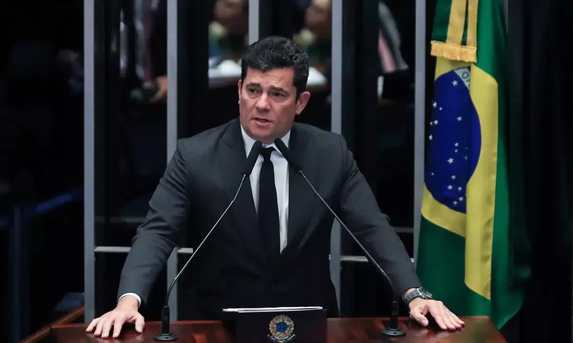 TSE rejeita por unanimidade pedido de cassação de Moro e mantém mandato