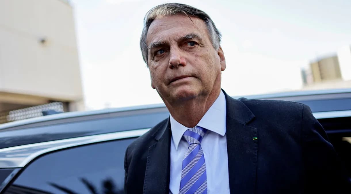 Bolsonaro terá que prestar depoimento oral em caso de ex-diretor da Polícia Rodoviária
