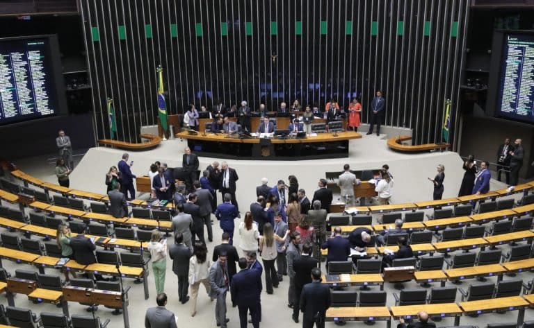 Congresso derruba parcialmente veto à LOA após acordo com governo e libera R$ 3,6 bilhões em emendas