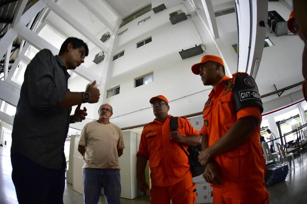 Bombeiros realizam primeira vistoria na estrutura do Bumbódromo em Parintins