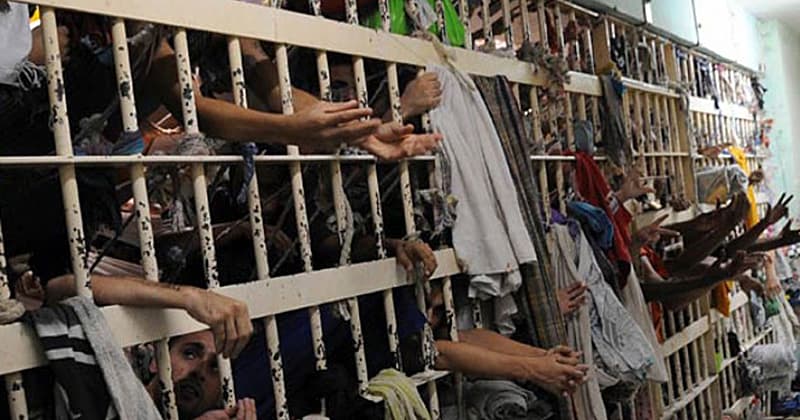 Zanin suspende julgamento no STF sobre validade de revista íntima em presídios