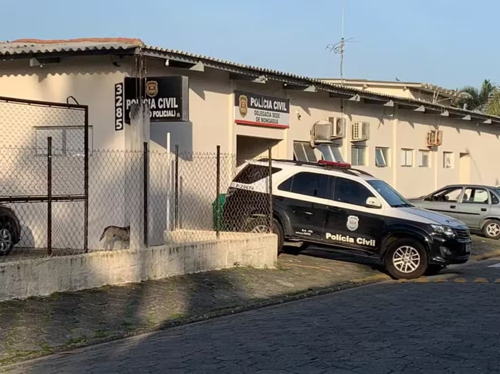 Mulher é estuprada em rua enquanto segurava no colo seu filho de 3 anos, no interior de SP