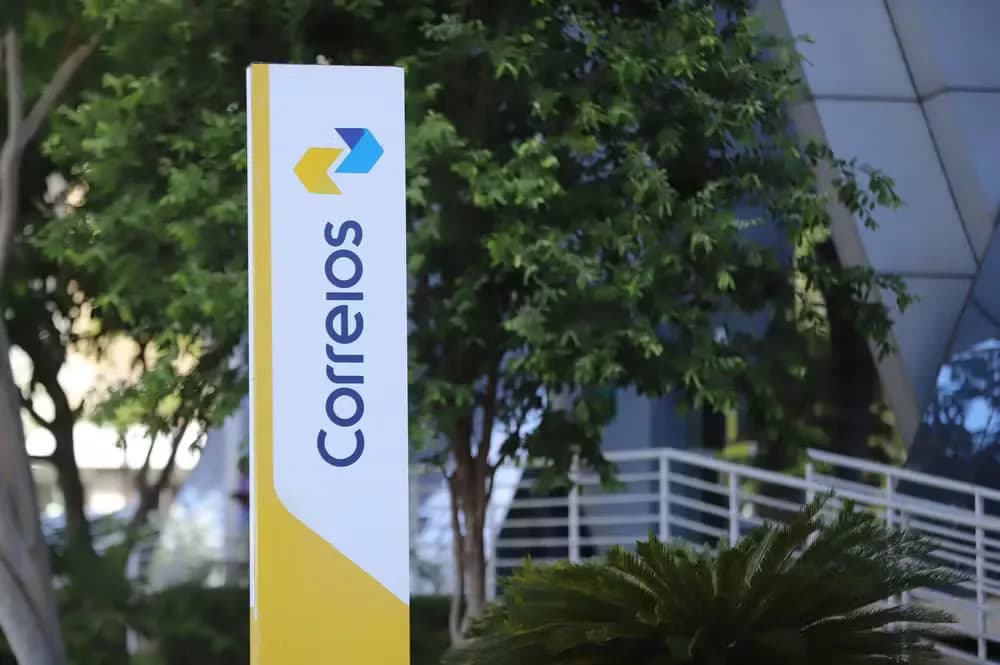 Serasa e Correios iniciam atendimento presencial gratuito em todo o país, para negociação de dívidas