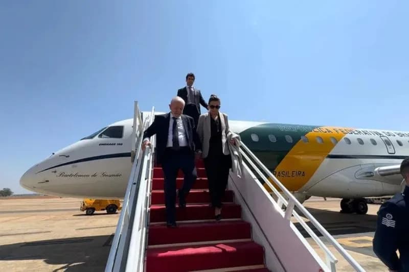 Após pane em voo no México, Lula comprará novos aviões para o governo federal