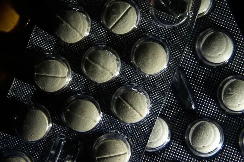 Senador apresenta projeto que obriga hospitais a adotar programa contra erros de medicação