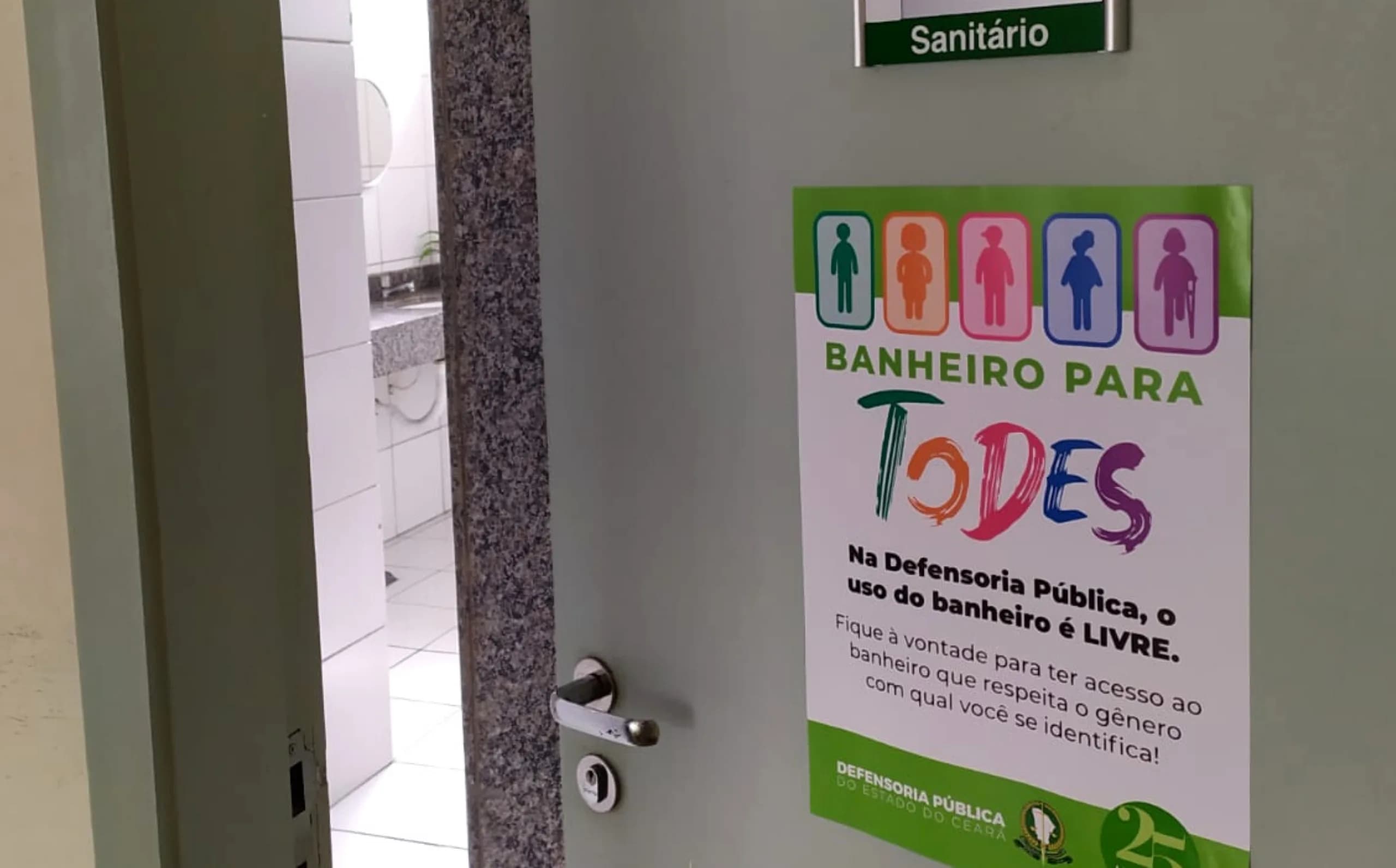 Comissão da Câmara dos Deputados debate uso de banheiros femininos por pessoas trans