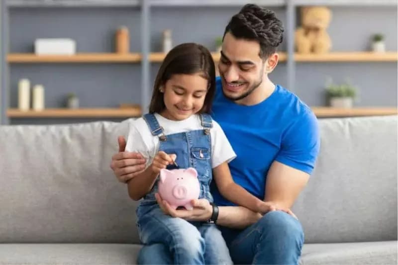 Educação financeira: especialistas indicam estimular crianças e adolescente sobre finanças