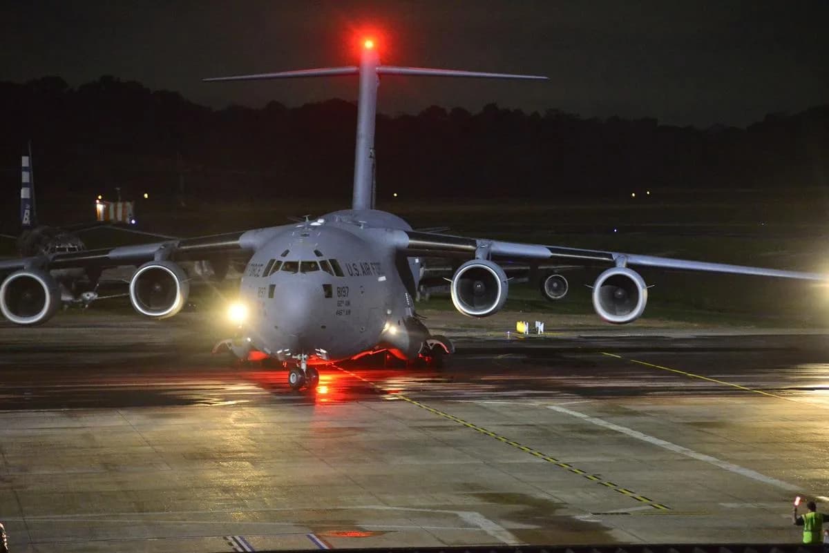 VÍDEO: Avião cargueiro americano pousa em Manaus com suprimentos para suposta visita de Joe Biden