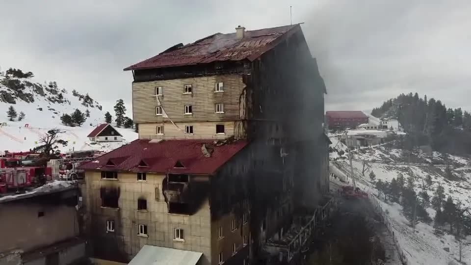 Turquia: Sobe para 76 o número de mortos em incêndio a hotel; 9 pessoas são presas