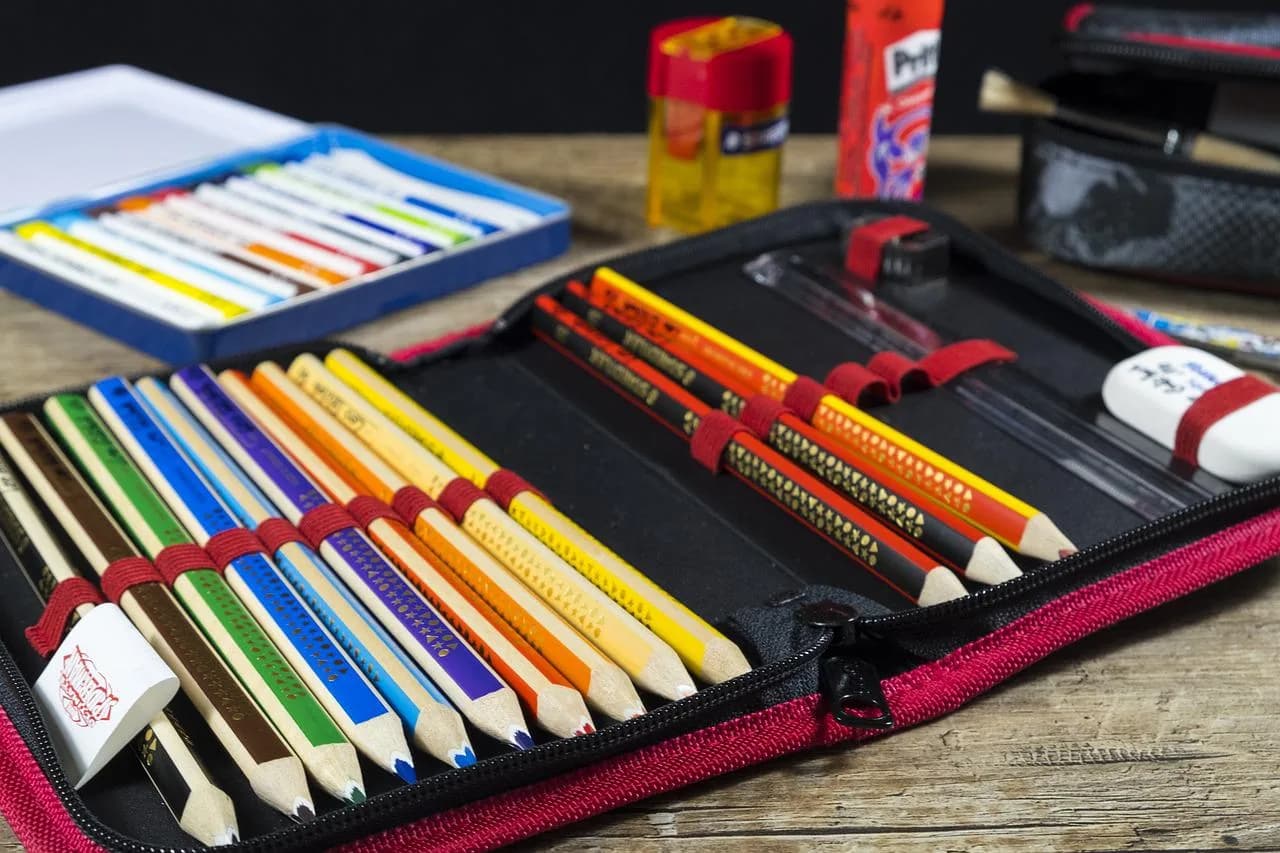 Projeto mira nas listas escolares e prevê devolução de materiais não utilizados no AM