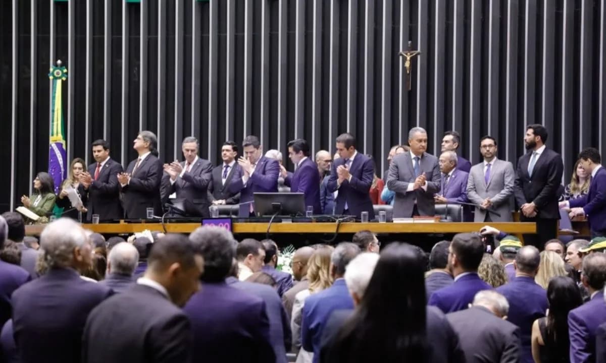 “As decisões do Supremo devem ser respeitadas”, declara Davi Alcolumbre em solenidade do Congresso