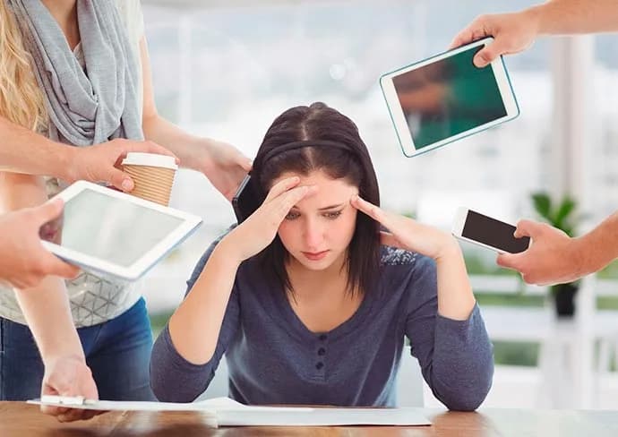 Saúde mental: 440 mil brasileiros se afastaram do trabalho em 2024 por transtornos mentais