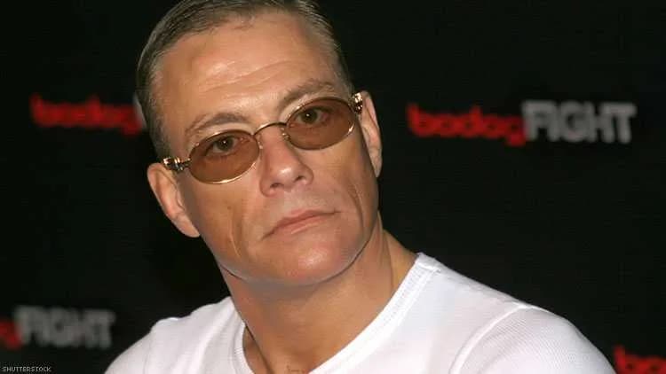 Van Damme nega acusações de ter relações sexuais com vítimas de tráfico humano; veja