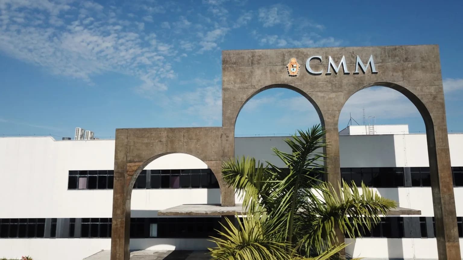 Câmara de Manaus rejeita convocação de secretário de Limpeza sobre caos do lixo