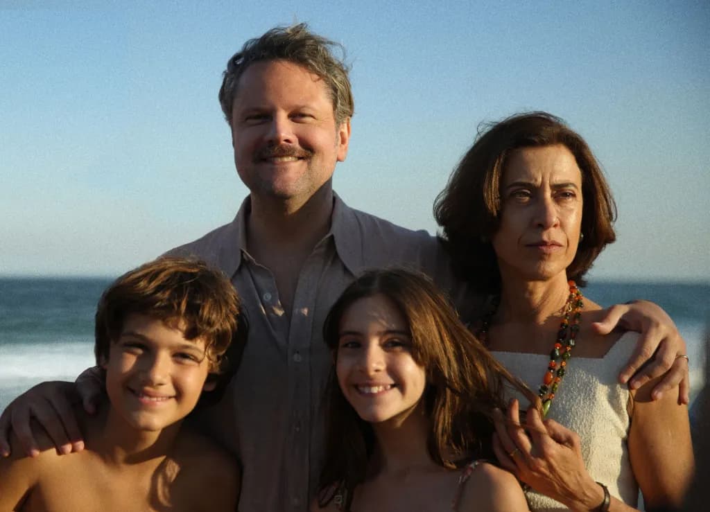 ‘Ainda estou aqui’ é eleito 2º melhor filme do ano pelo New York Times