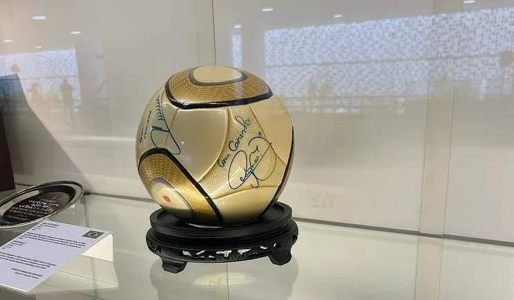 STF condena homem que furtou bola autografada por Neymar no ‘8 de janeiro’ a 17 anos de prisão