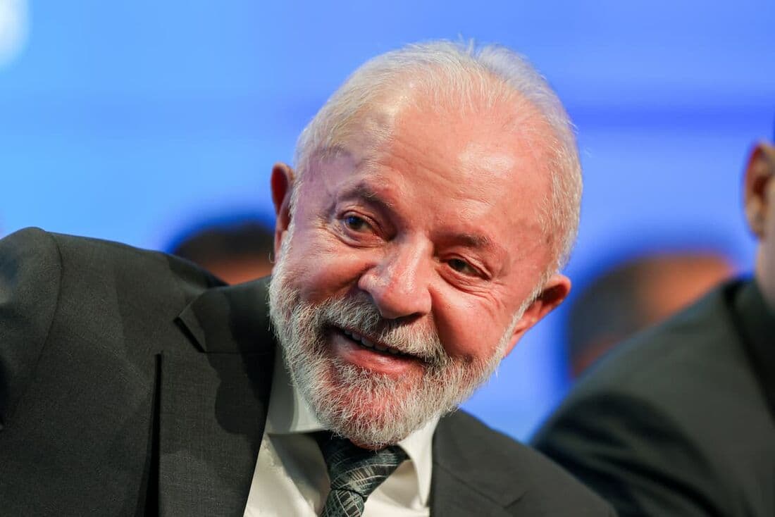 Lula defende papel do Brics como “fiador do futuro” e cobra governança global sobre inteligência artificial