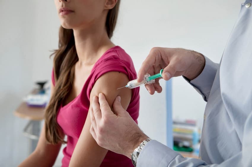 Vacina contra HPV tem prazo ampliado para jovens de 15 a 19 anos até 2026
